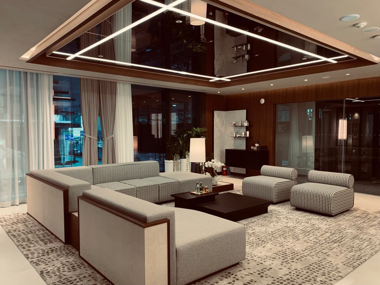 专注皮肤健康，焕发自信光彩