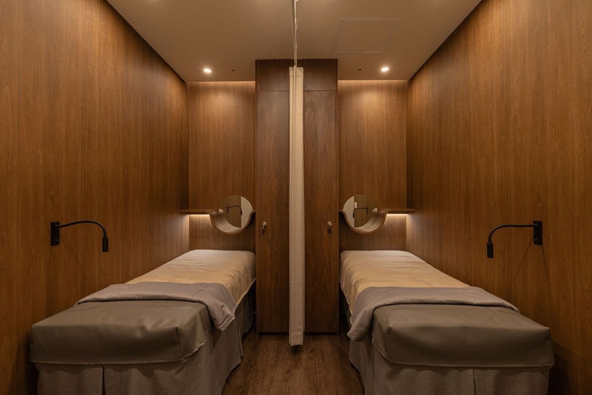 您的皮肤健康，值得我们用最好的设备来守护